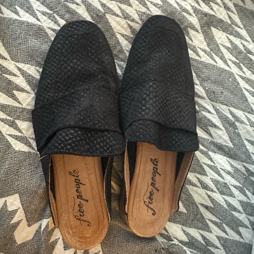 Free People Textured Black Mules